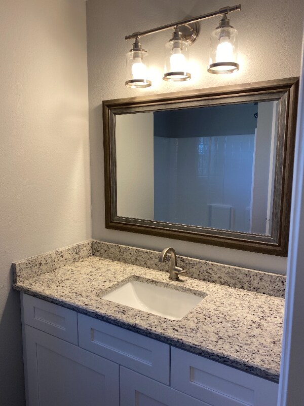 112 N 6th St Unit 5, Godley, TX 76044 Room for Rent in Godley, TX