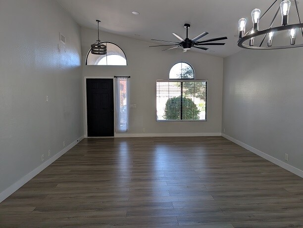 Foto del edificio - 3741 S Waterfront Dr