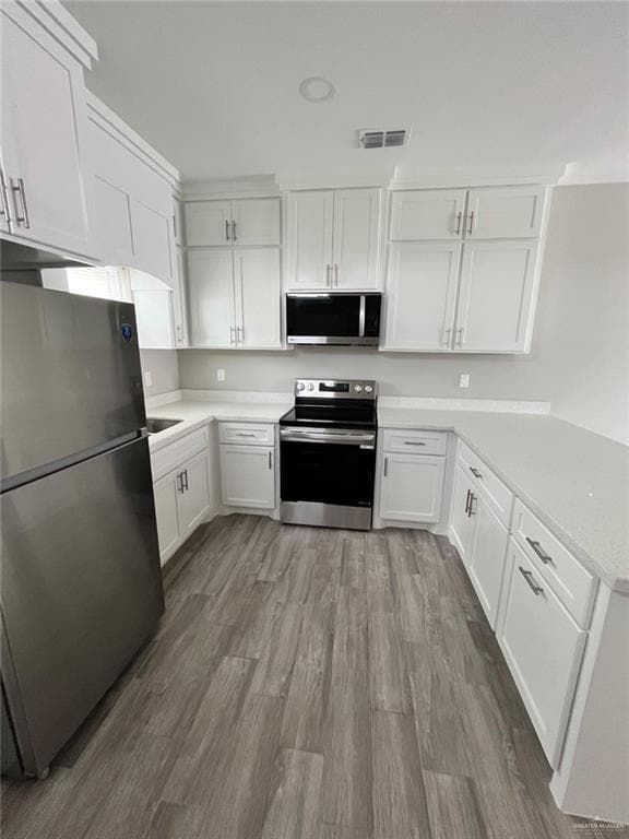 Building Photo - 6 E Viviana St