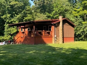 Building Photo - 32 Brown Ln