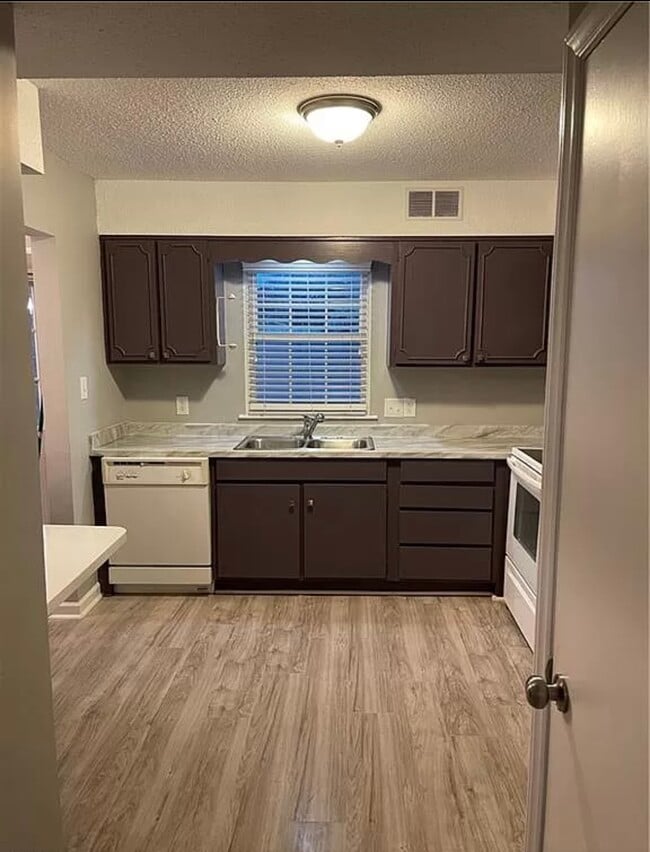 Photo - 4792 Champion Ct Townhome