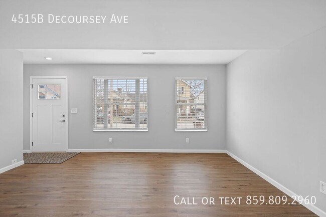 Foto del edificio - 4515B Decoursey Ave