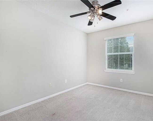 2nd Bedroom spacious, with walk-in closet and lots of natural light - 1910 E Palm Ave