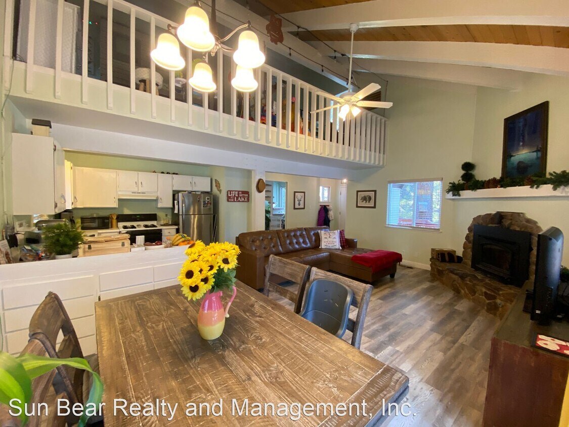 Foto principal - 3 br, 2 bath House - 1348 Tirol