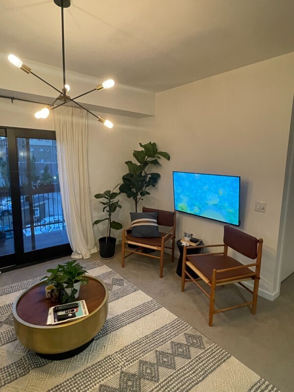 Foto del edificio - 228 E 500 S