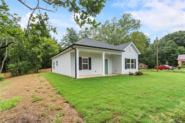 Building Photo - 2163 GA-16