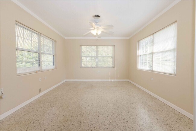 Foto del edificio - 2BR/1BA (with possible 3rd Bedroom) in Summerfield
