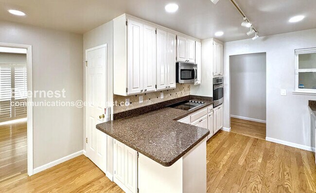 Foto del edificio - 736 Durshire Way