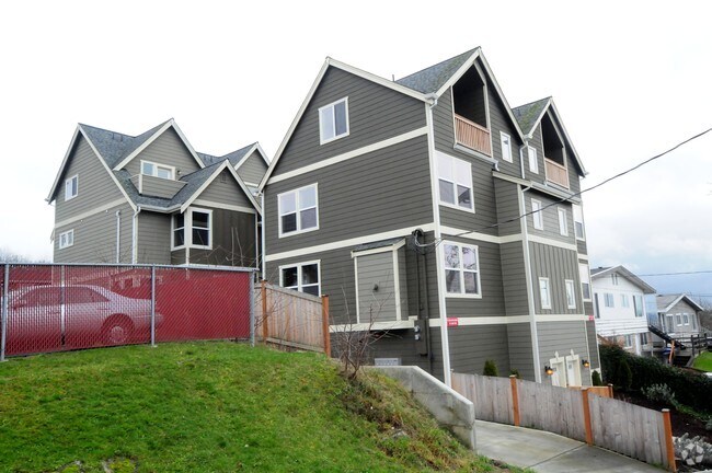 Building Photo - 814-822 28th Ave S