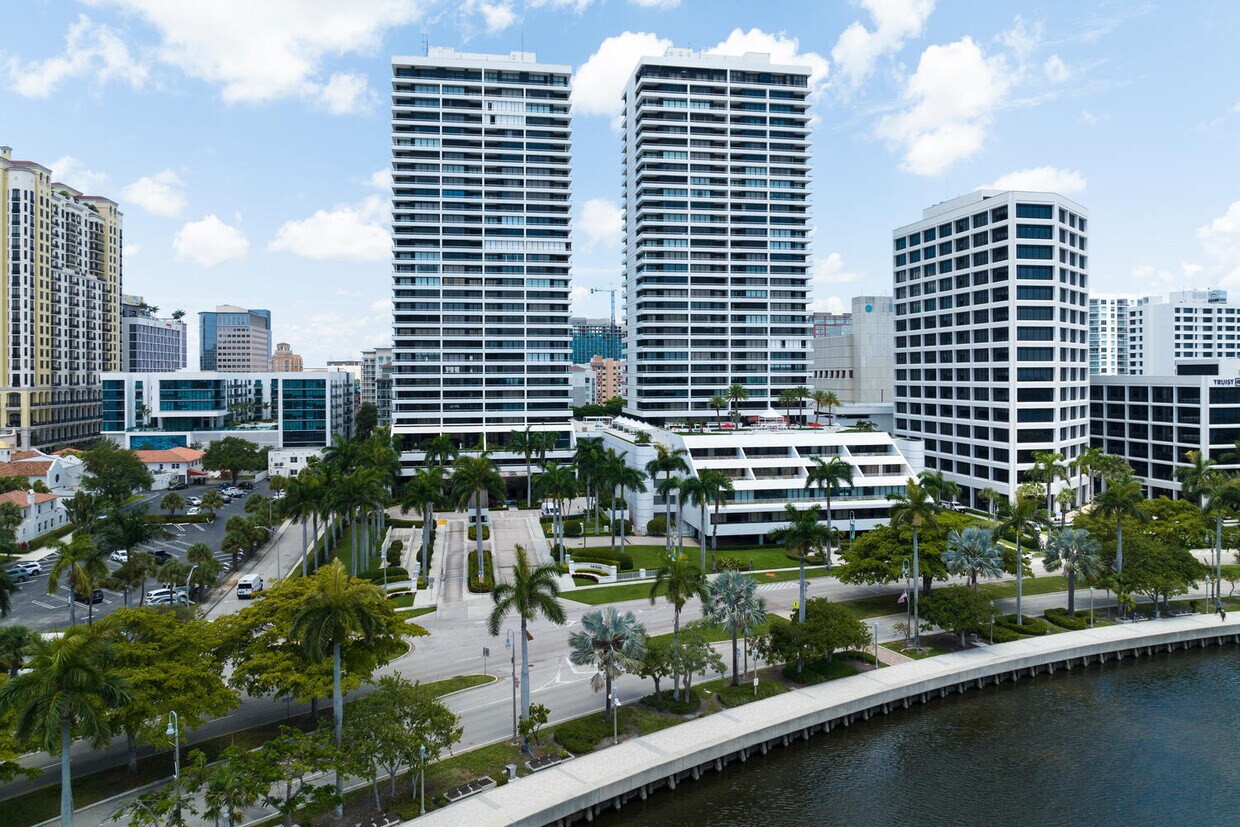 Foto principal - 525 S Flagler Dr