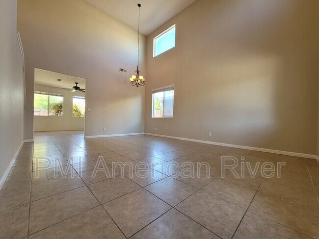 Building Photo - 5330 Coconut Tree Ct