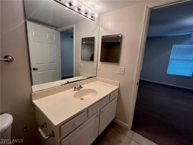 Building Photo - 4149 Residence Drive