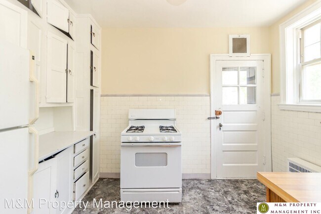 Building Photo - 1035-1045 Washington Blvd