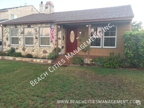 Building Photo - 5055 Bellflower Blvd