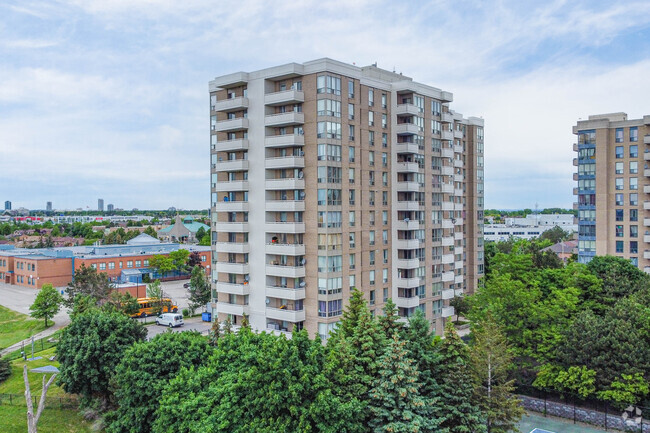 Building Photo - Neelands Place