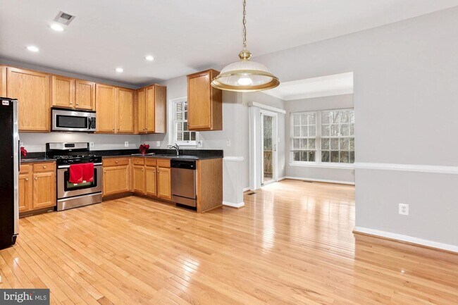 Building Photo - 7325 Ardglass Dr