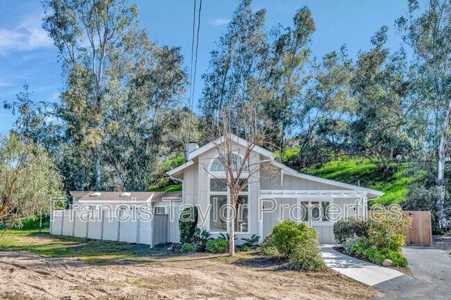 Foto del edificio - 1512 S Stage Coach Ln