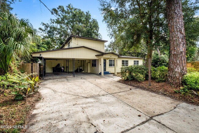 Building Photo - 1311 Pullen Rd