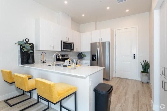 1BR, 1BA - 624SF - Solasta