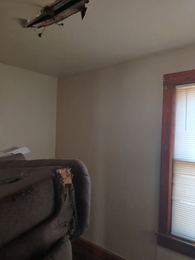 Building Photo - 2217 NE Madison Ave