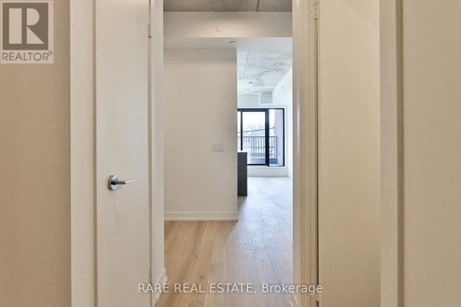 Building Photo - 761 Queen St E