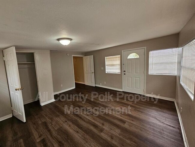 Building Photo - 2619 Crutchfield Rd