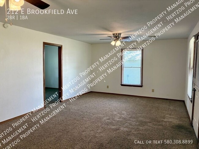 Building Photo - 212 E Brookfield Ave