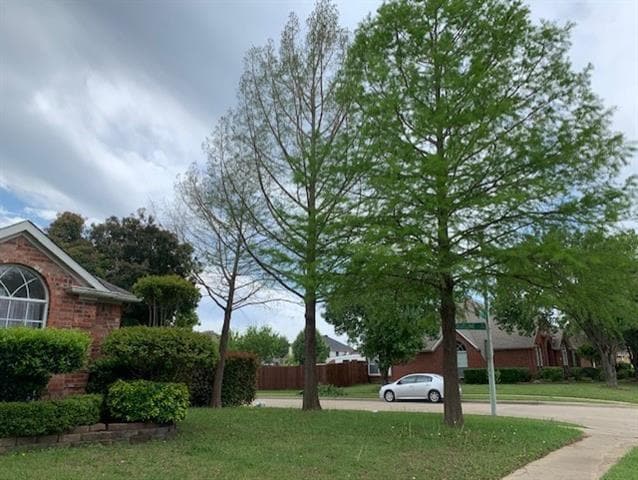 Foto del edificio - 2210 Meredith Ln