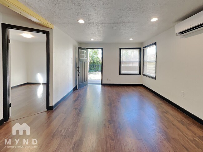 Foto del edificio - 3411 V St