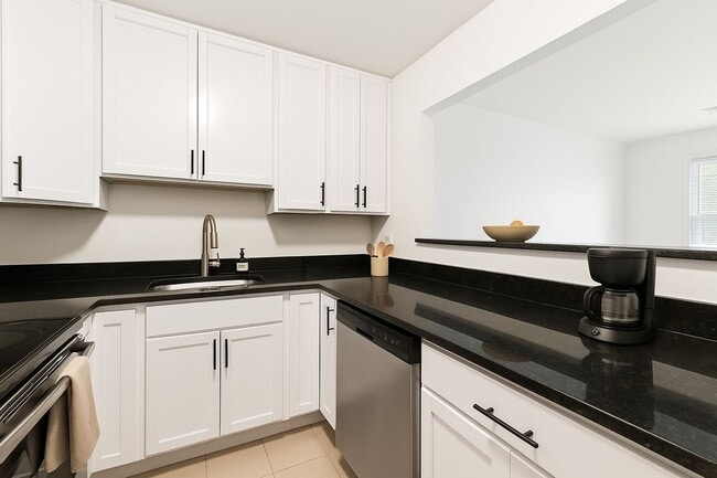 Building Photo - 9520 Mooregate Ct