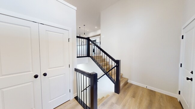 Building Photo - 10201-10126 126 Ave