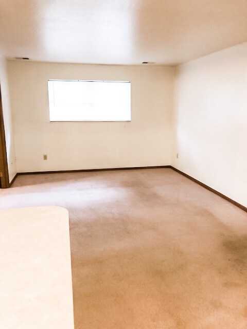 Foto del edificio - 2136 Stirrup Ln