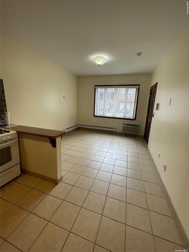 Foto del edificio - 90-23-90-83 83rd Ave