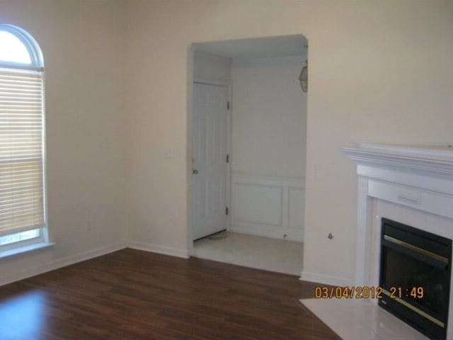 Building Photo - 200 Harvestwood Dr