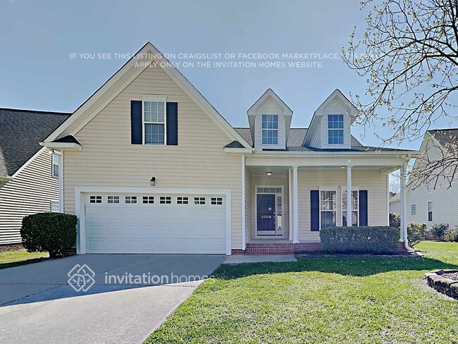 Building Photo - 2008 Watsonia Dr