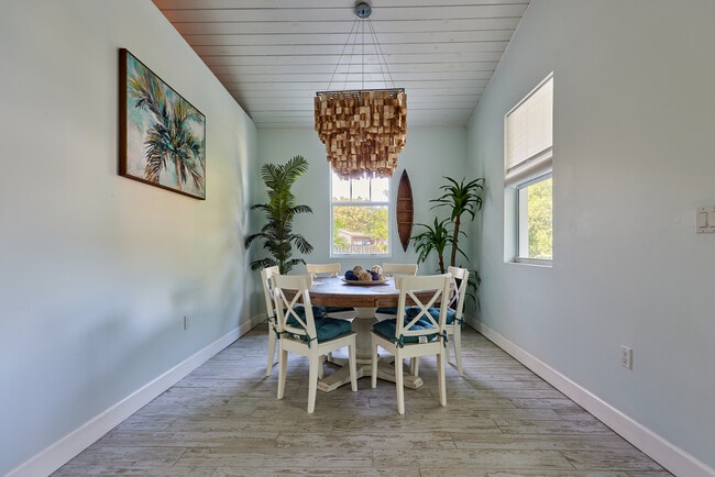 Building Photo - 1280 SW 25th Ave