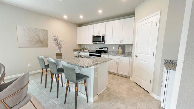 Building Photo - 10025 Daybreak Glen