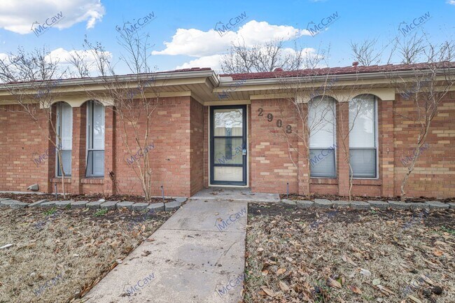 Foto del edificio - Beautiful 4-Bed 2-Bath Home in Plano!