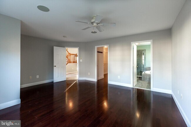 Building Photo - 218 Cross Creek Ct