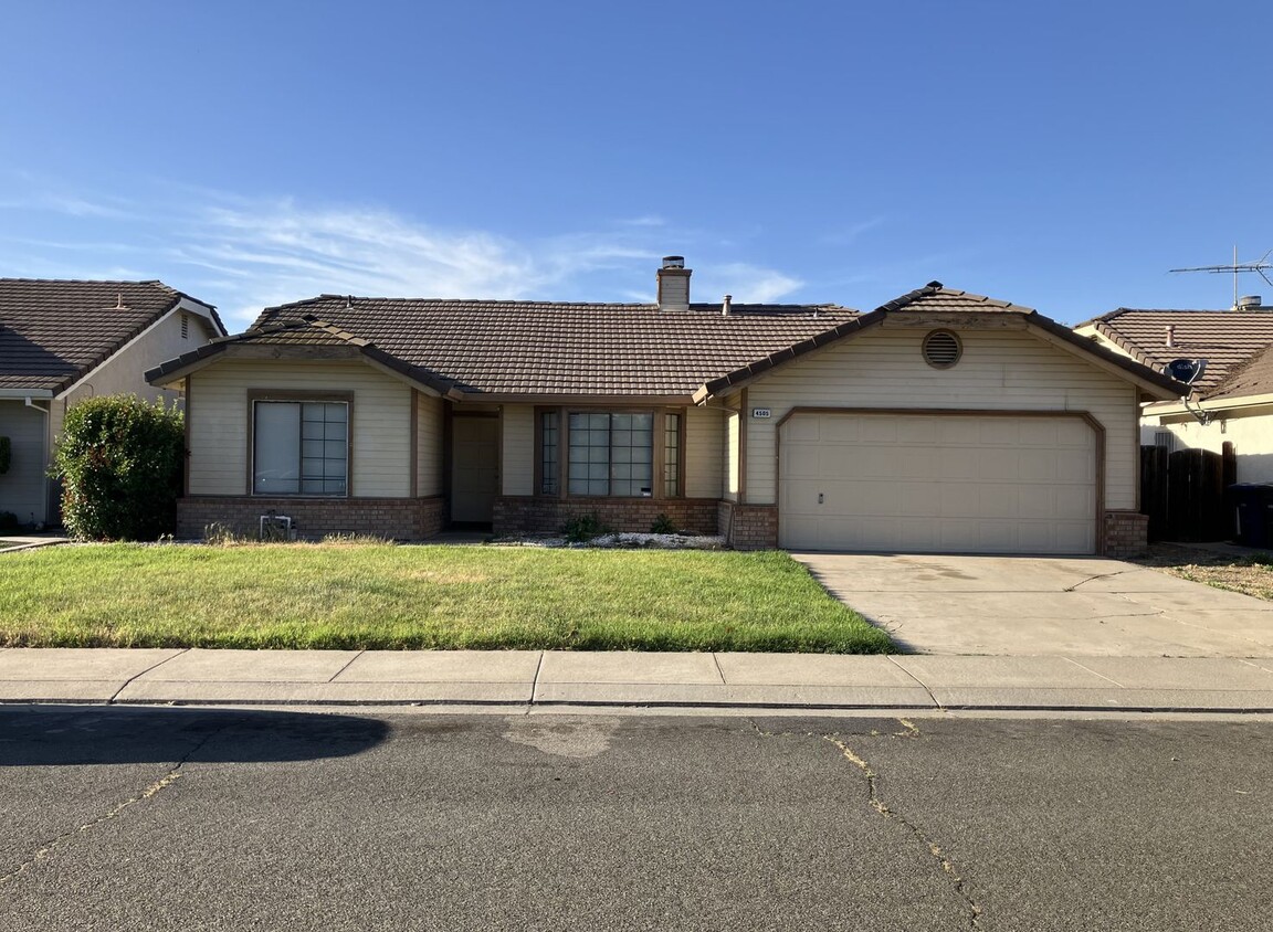 Primary Photo - 4505 Endicott Dr