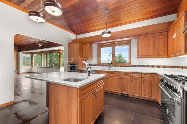 Foto del edificio - 5203 N Mulvaney Ct