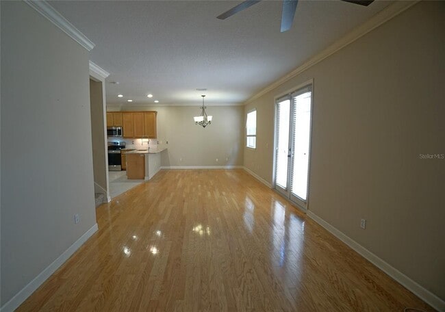 Building Photo - 111 S Melville Ave