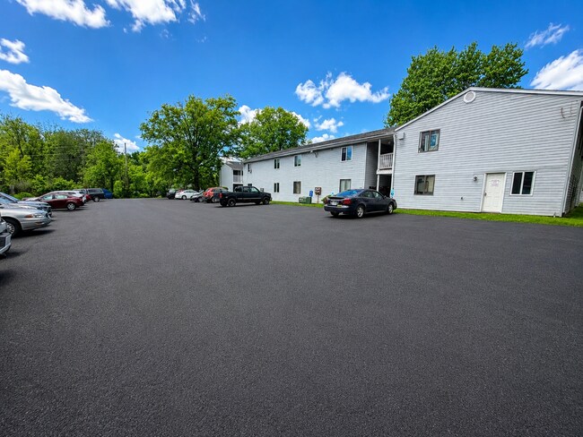 Foto del edificio - Cozy and comfortable apartments on Massillon Road!