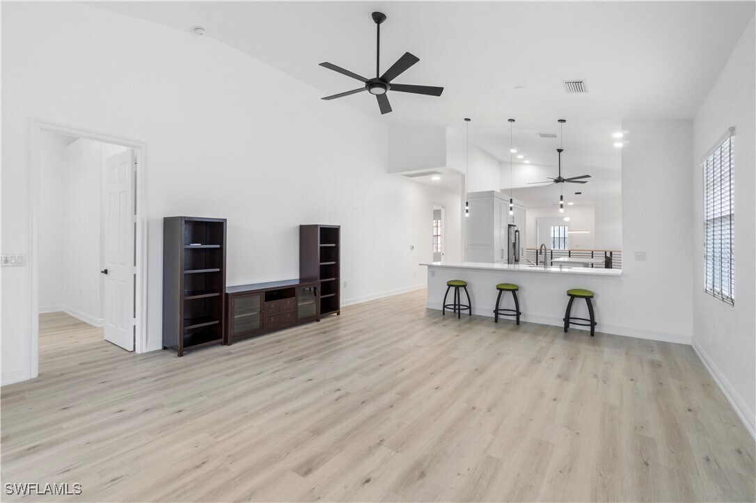 Foto principal - 7855 Hawthorne Terrace