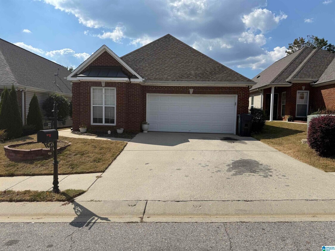 Primary Photo - 222 High Ridge Dr