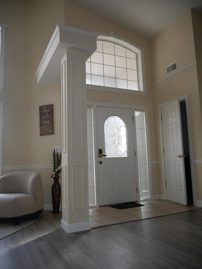 Building Photo - 5105 Forum Blvd