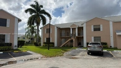 Building Photo - 1160 Washington Cir