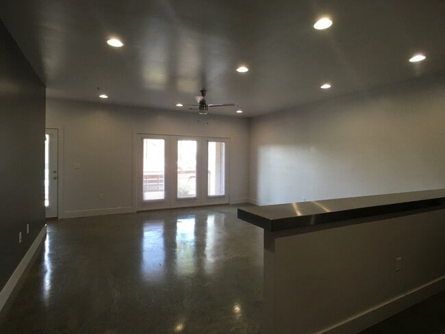 Foto del edificio - Myers Flats - 3 Bedroom