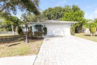 Building Photo - 5801 Pauma Pl