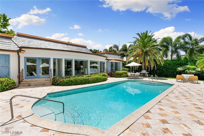 Foto del edificio - 1060 Galleon Dr